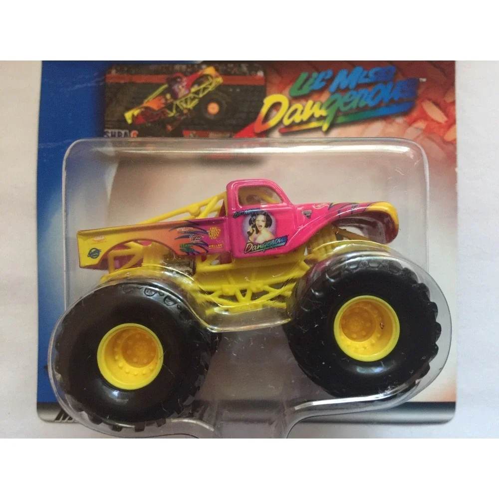 Hot Wheels Monster Jam Truck LiL' Miss Dangerous Die-cast 1/64 Scale‎ B3184-0718